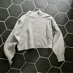Hollister cloud grey waffle cropped mock neck sweater